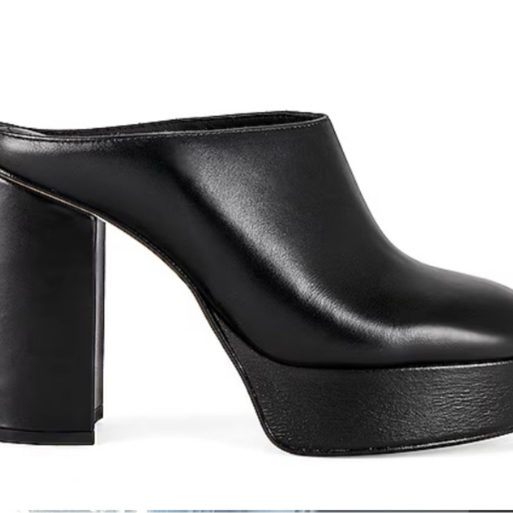 Alohas Women’s High Heel Black Leather Mules Size 39/8.5